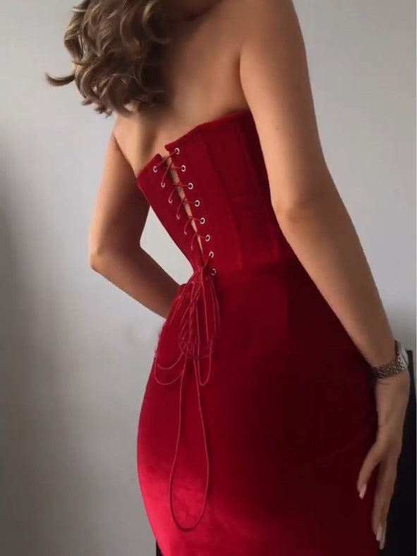 Velvéra | Velvet Twist Dress